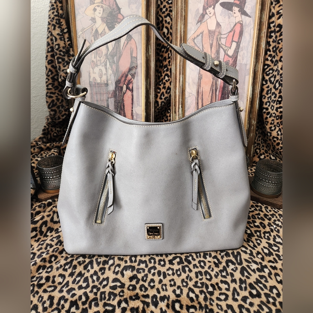 Dooney & Bourke
